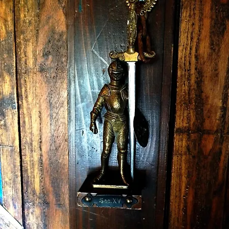 Suite Médiévale, l'Epée du Roi Artur avec escape game-3