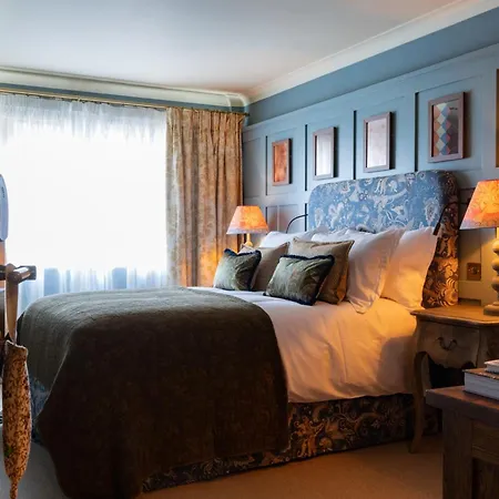 The Potters Heron - A Heartwood Inn-2