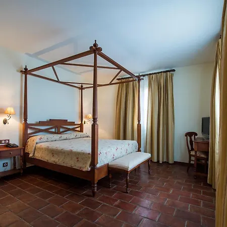 Hospedium Hotel Cortijo Santa Cruz-3
