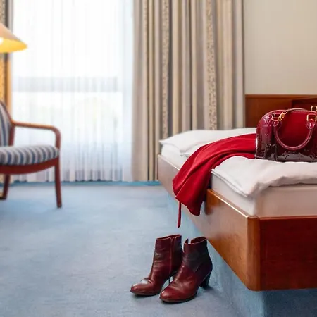 Leine Hotel-2