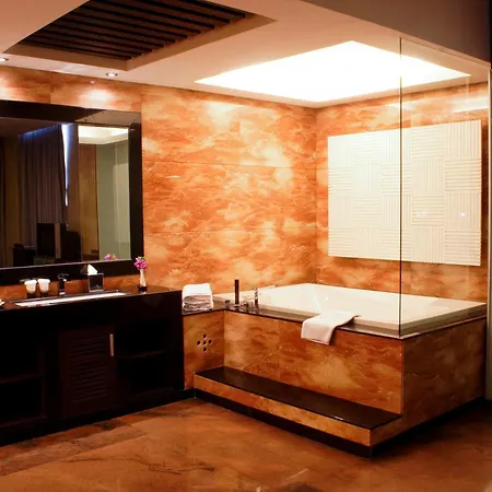Fm7 Resort Hotel - Jakarta Airport-3