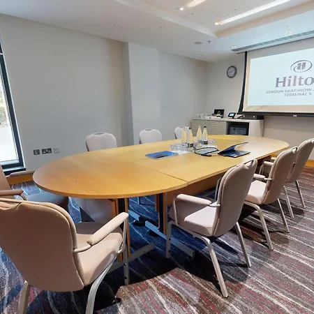 Hilton London Heathrow Airport Terminal 5-3
