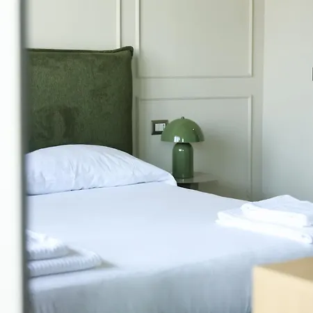Corso Italia Rooms-3