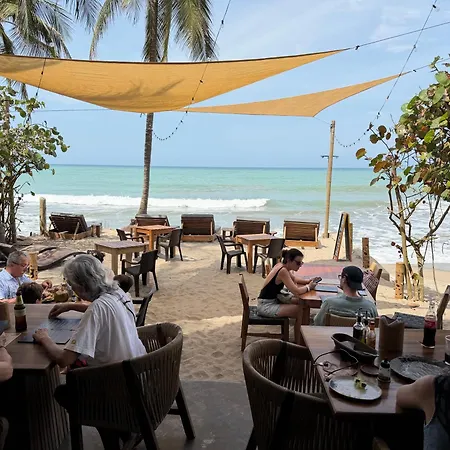 Makao Beach Hotel-2