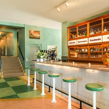 Hotel Trouvail Miami Beach-3