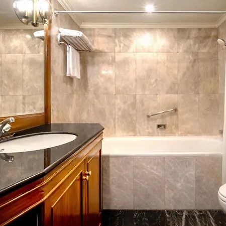 Rembrandt Residences Bangkok-2