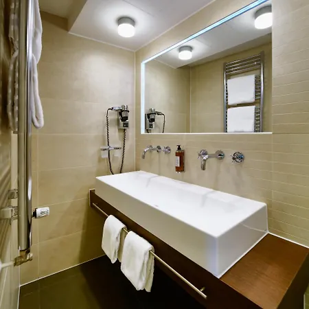 Golden Angel Suites By Adrez-3