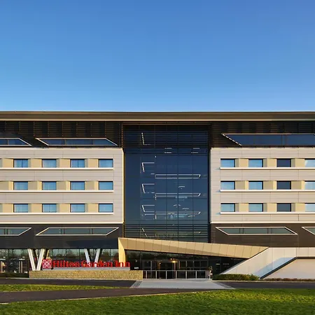 Hilton Garden Inn Silverstone-3