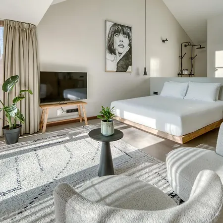 Van Heeckeren City Centre Jacuzzi Lofts-3