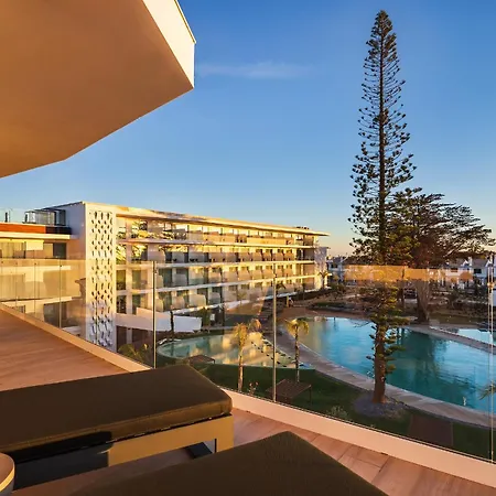 Castelo Suites Hotel-3