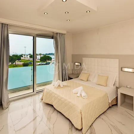 Riviera Luxury Rooms-3