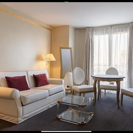 Hotel Renoir-3