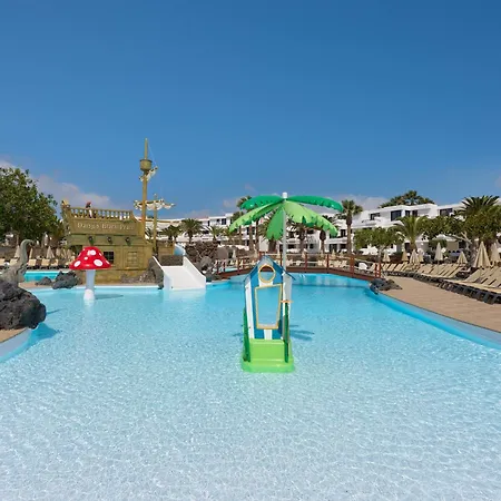 H10 Suites Lanzarote Gardens-3