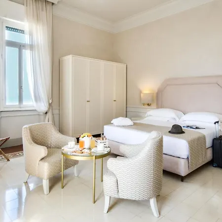 Grand Hotel Royal-3