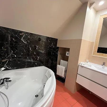 Le Manoir De La Poterie&Spa-3