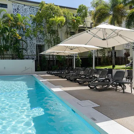 Central Plaza Port Douglas-3