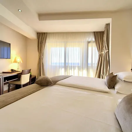 Hotel Marina-3