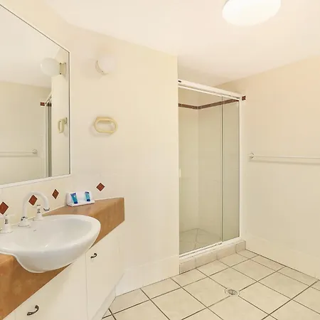 Kings Row Apartments-3
