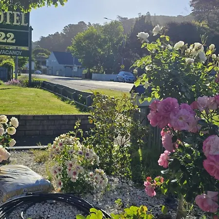 Motel 22-3
