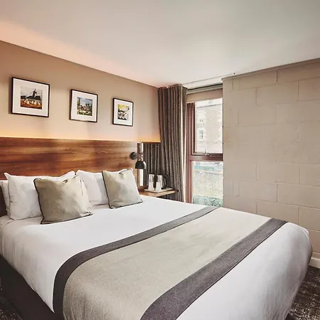 The Ranald Hotel-2