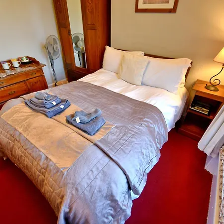 Burnside Guest House-3