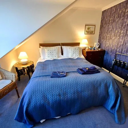 Burnside Guest House-2
