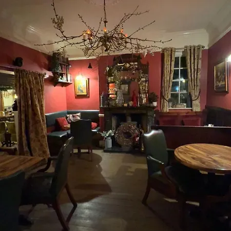 Red Lion Dunston-3