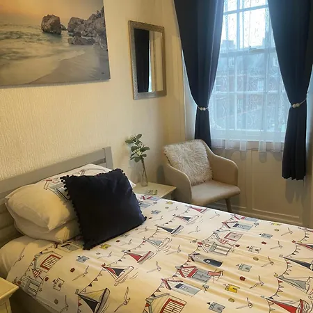 Beachcomber Guesthouse-3