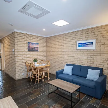 Busselton Villas And Glamping Village-3