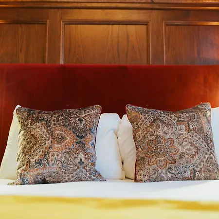 The Crown & Greyhound By Innkeeper'S Collection-2