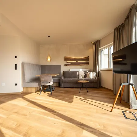 Egger Apartments & Suites-2