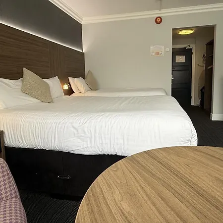 Best Western Plough And Harrow Hotel-3