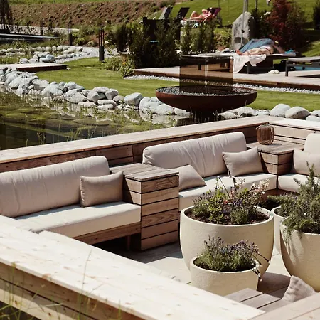 Held-2