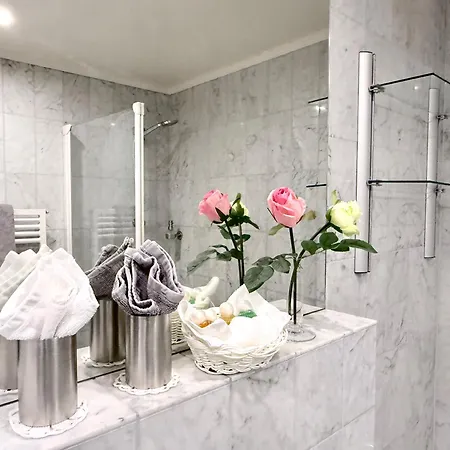 Boutique Hotel Villa Am See (Adults Only)-3