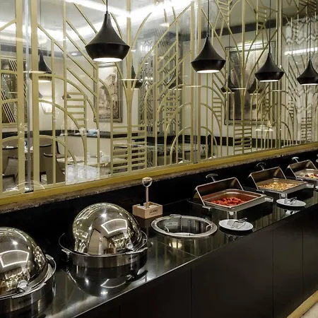 Ramada By Wyndham Istanbul Golden Horn-3