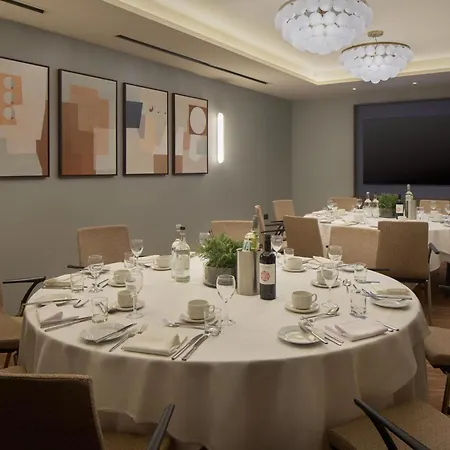 Doubletree By Hilton London - West End-3