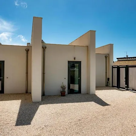 Villa Martorana, Camere e Appartamenti-3