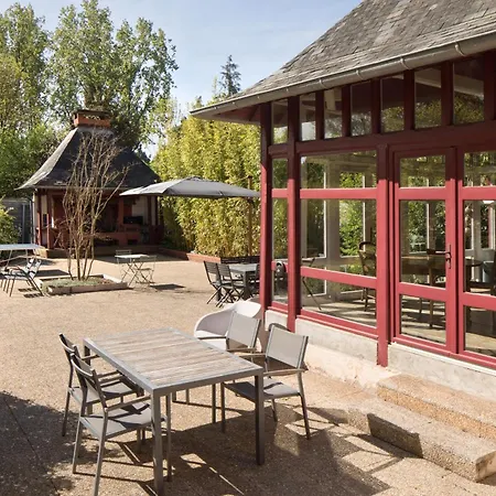 Chambres De Charme Avec Piscine - Le Monde De Charlie - Proche Vichy-2