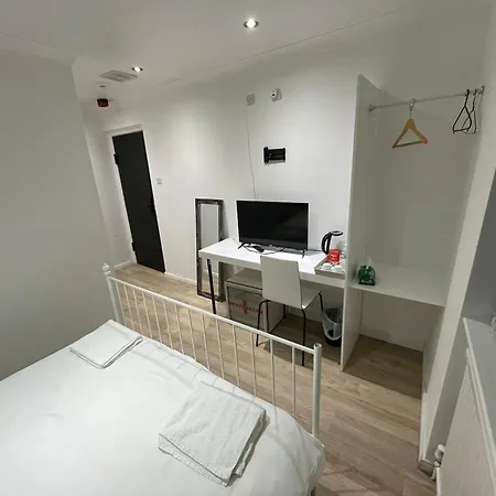 White Rose Hotel & Restaurant - Leeds-3