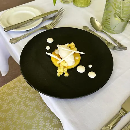 The Grasmere Hotel-2