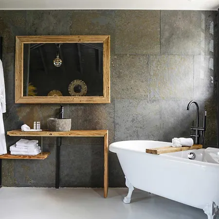 Pomme Cannelle - Luxury Suites & Spa-3