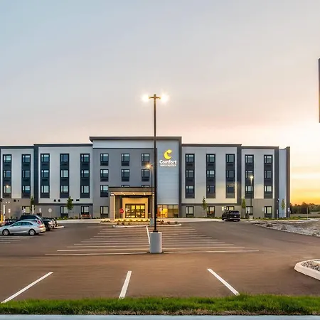 Comfort Inn & Suites-3