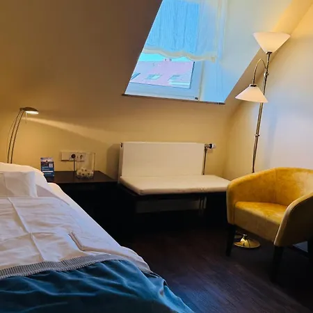 Central Hotel-2