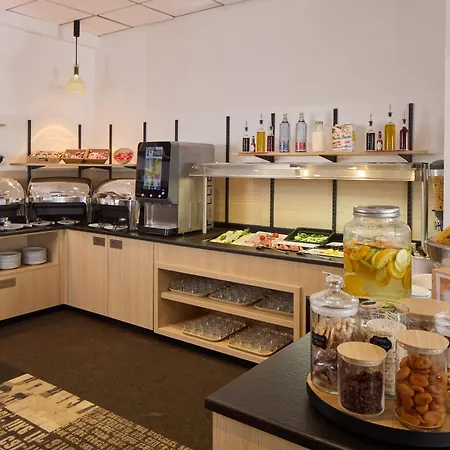 Hotel Roissy-3