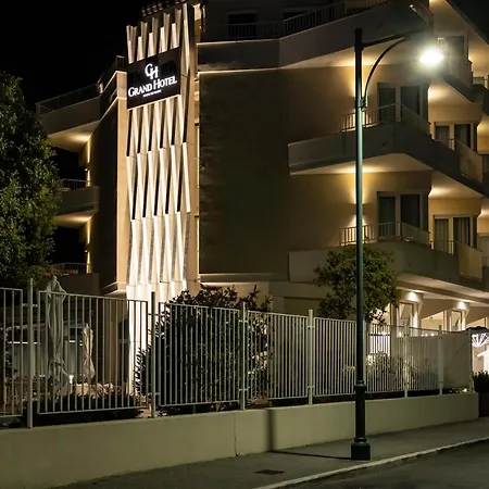 Grand Hotel-2