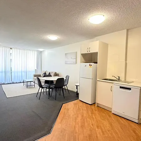 Summit Apartments Brisbane City-3