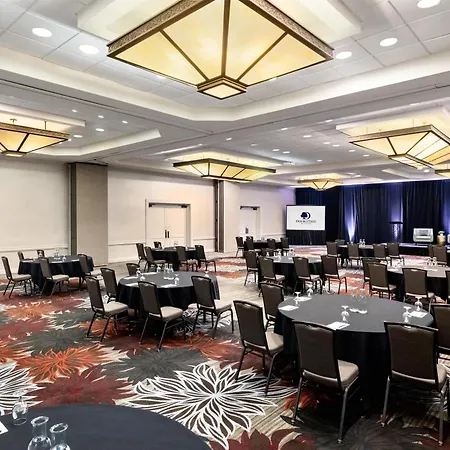 Doubletree By Hilton Pittsburgh-Green Tree-3