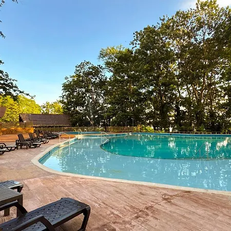 Hotel Amazon By On Vacation-3