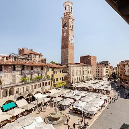 Truly Verona - Delle Erbe suites-3
