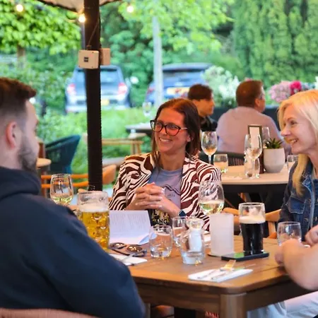 The Royal Foresters, Ascot, Berkshire - Acorn Pubs-3